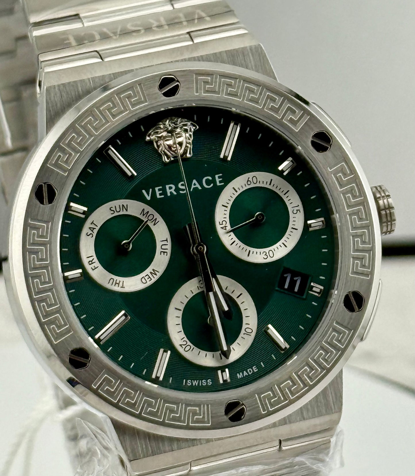New Full-Set Versace Greca Logo Chrono 43 mm Watch Emerald Green Sunray Dial