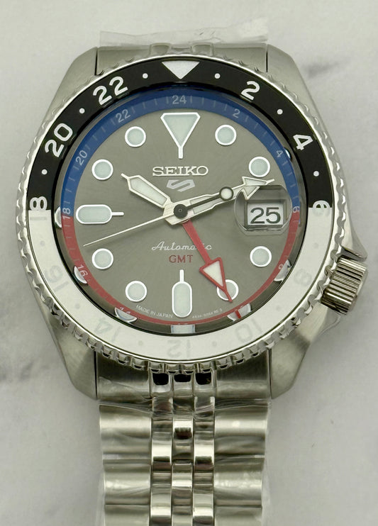 New Full-Set Seiko 5 SportsSSK019 GMT "A.K.A Diet Pepsi" – Made in Japan 42.5mm