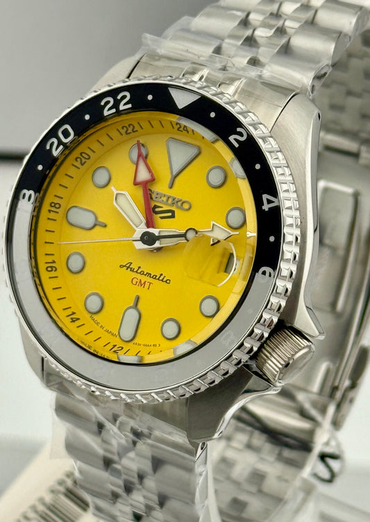 New Full-Set Seiko 5 Sports SKX GMT SSK017 Yellow Dial Bruce Wayne Bezel