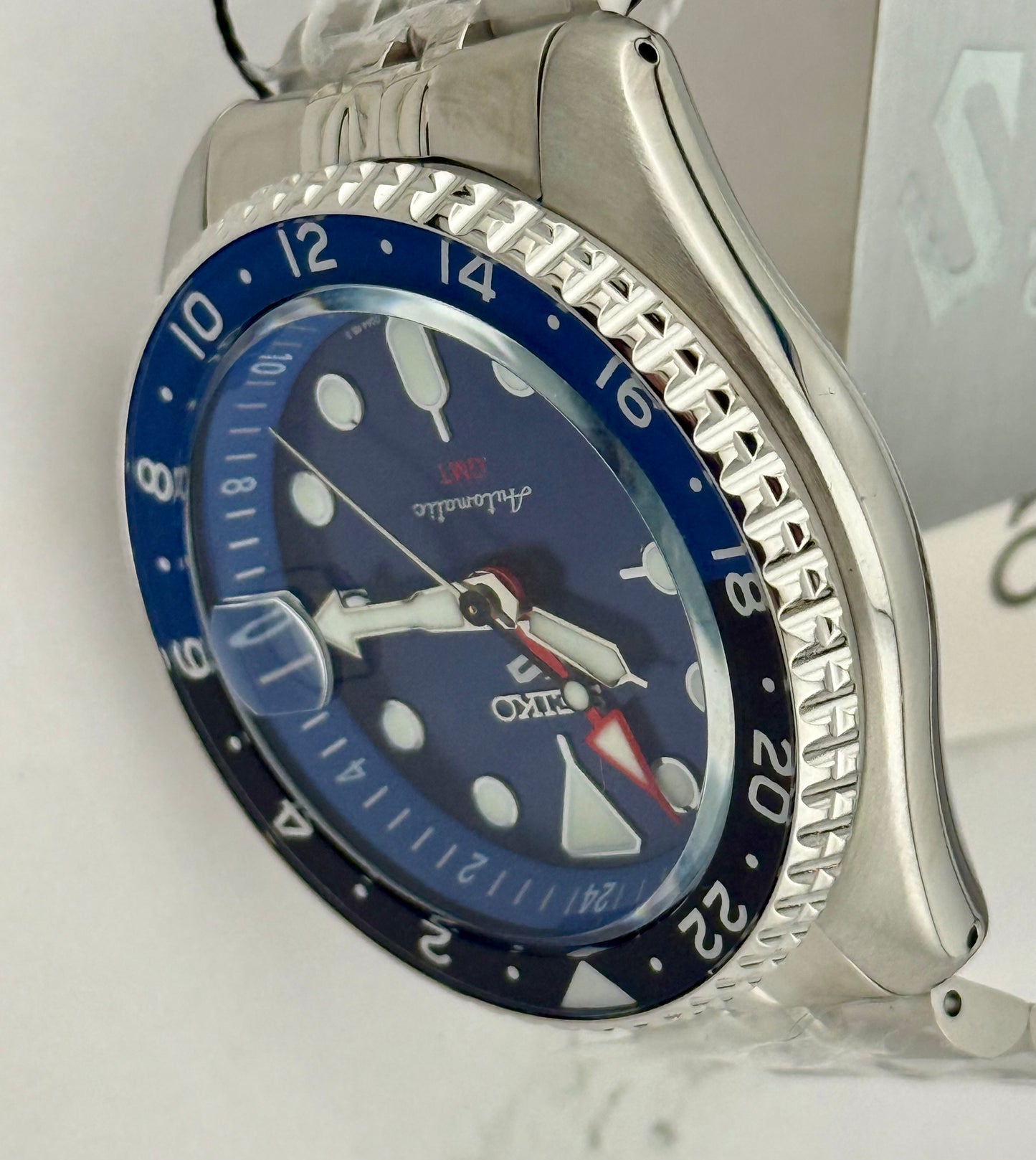 New Full-Set SSK003K1 Seiko 5 Sports GMT 42.5mm  “A.K.A Seiko Batman, Blueberry”