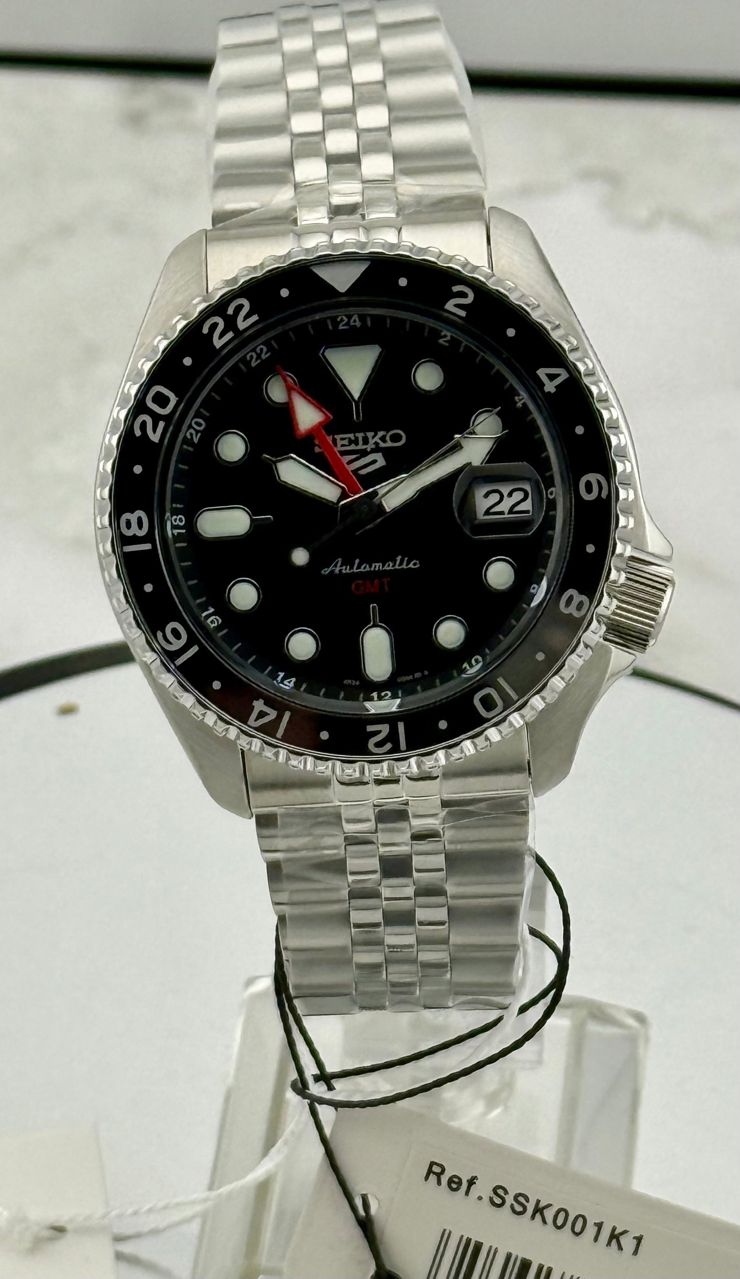 New Full-Set Seiko  SSK001K1 “Black Grape A.K.A Bruce Wayne” 42.5 mm Auto GMT