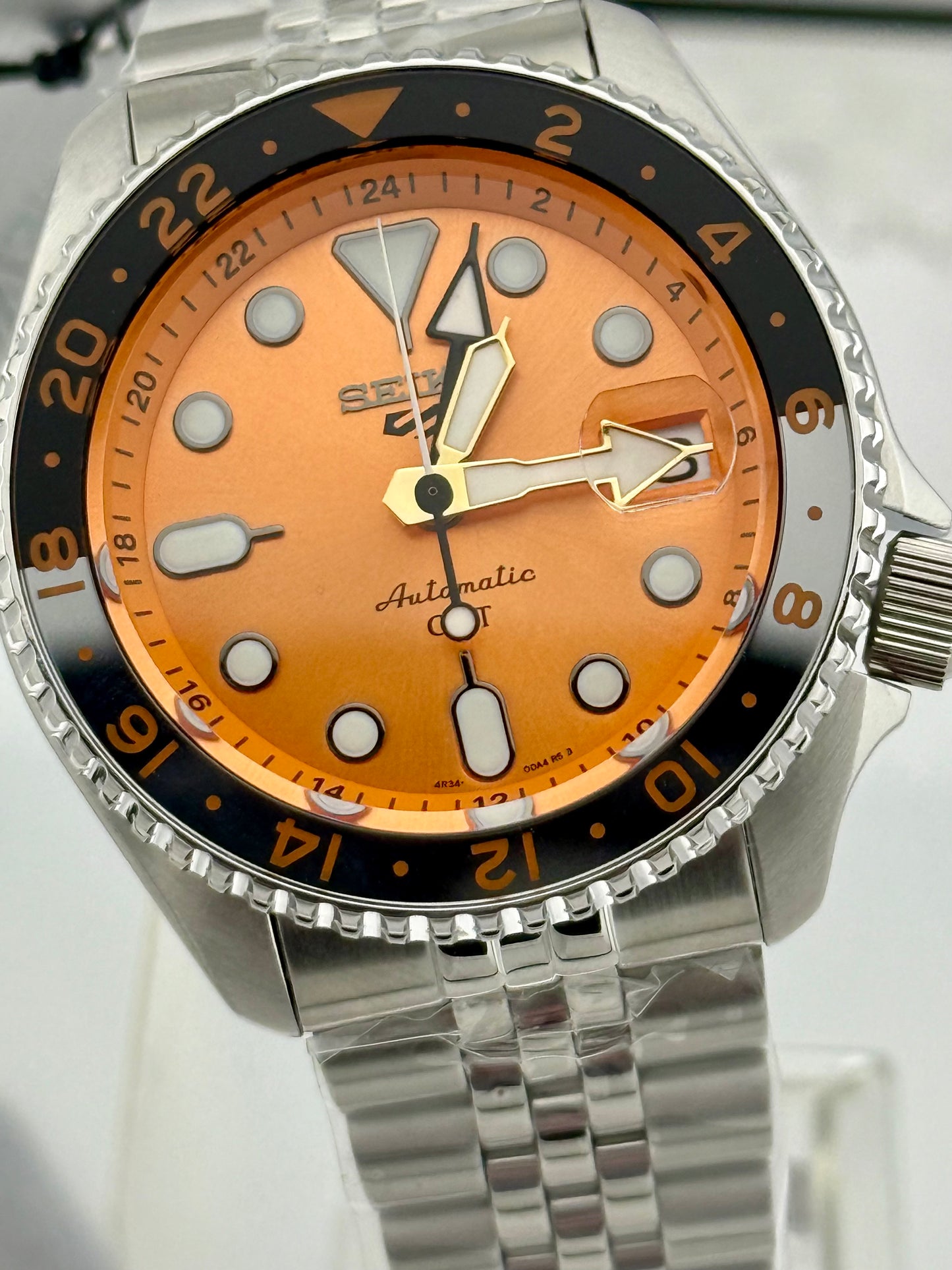 New Full-Set Seiko 5 Sports GMT A.K.A "Mikan Orange" Automatic Watch