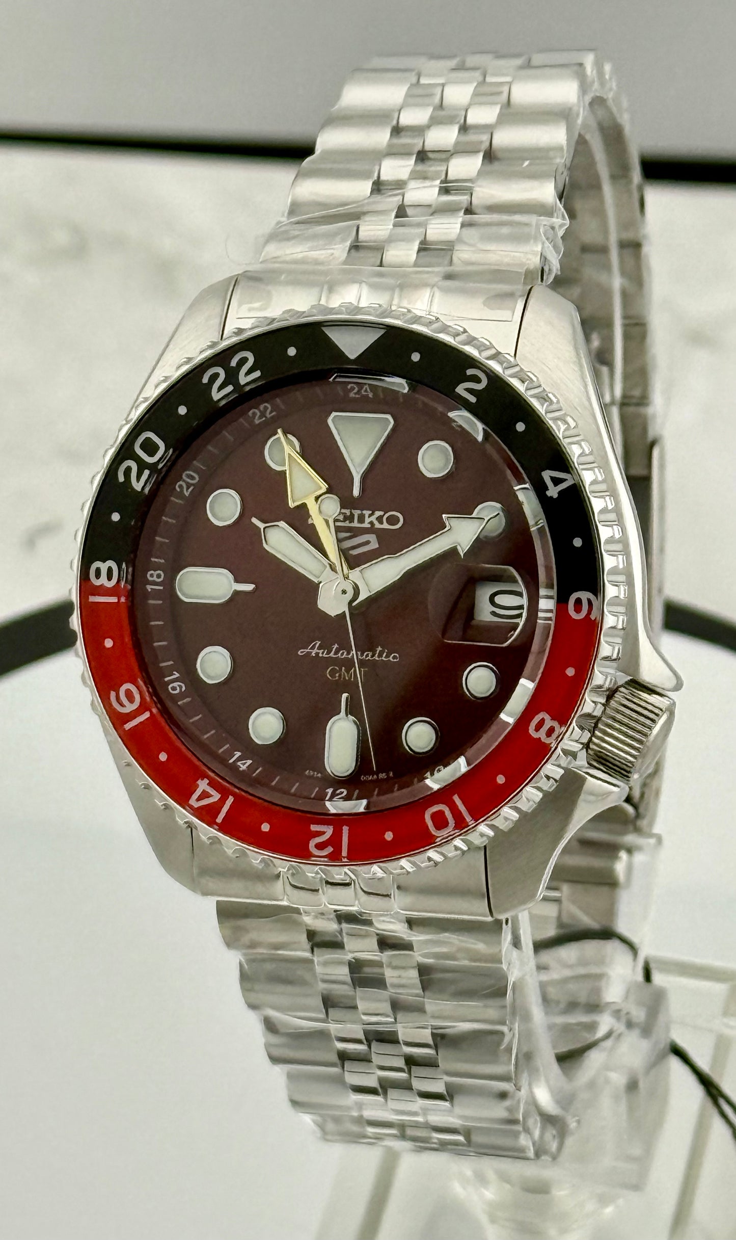 New Full‑Set 5 Sports SSK031K1 GMT  "A.K.A. Passion Red" Limited‑Edition Auto