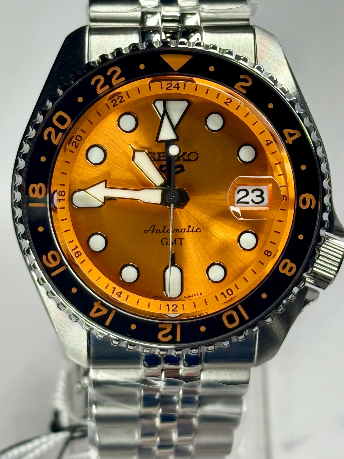 New Full-Set Seiko 5 Sports GMT A.K.A "Mikan Orange" Automatic Watch