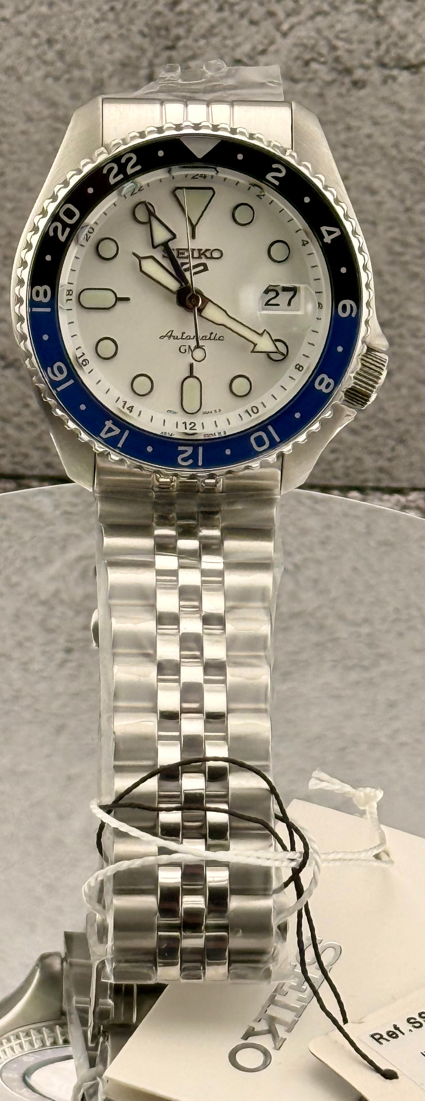 New Full-Set Seiko 5 Sports SSK033K1 42.5mm  “A.K.A White Cloud” Automatic GMT