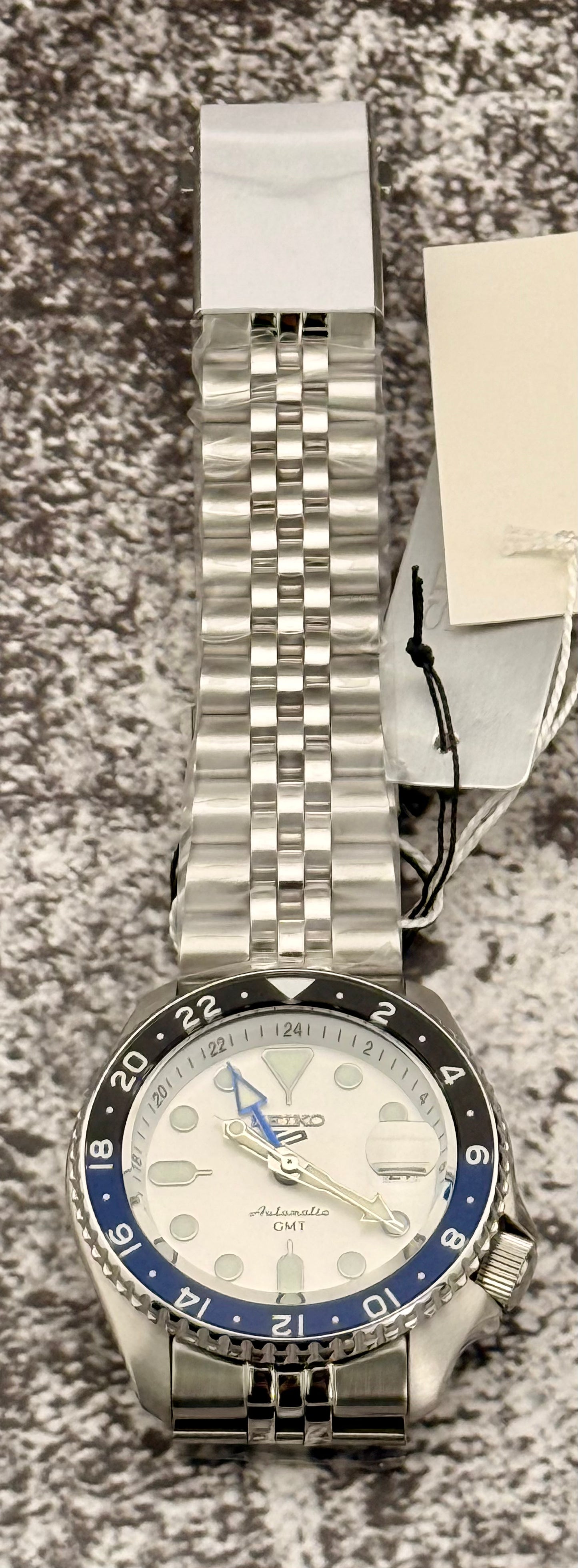 New Full-Set Seiko 5 Sports SSK033K1 42.5mm  “A.K.A White Cloud” Automatic GMT